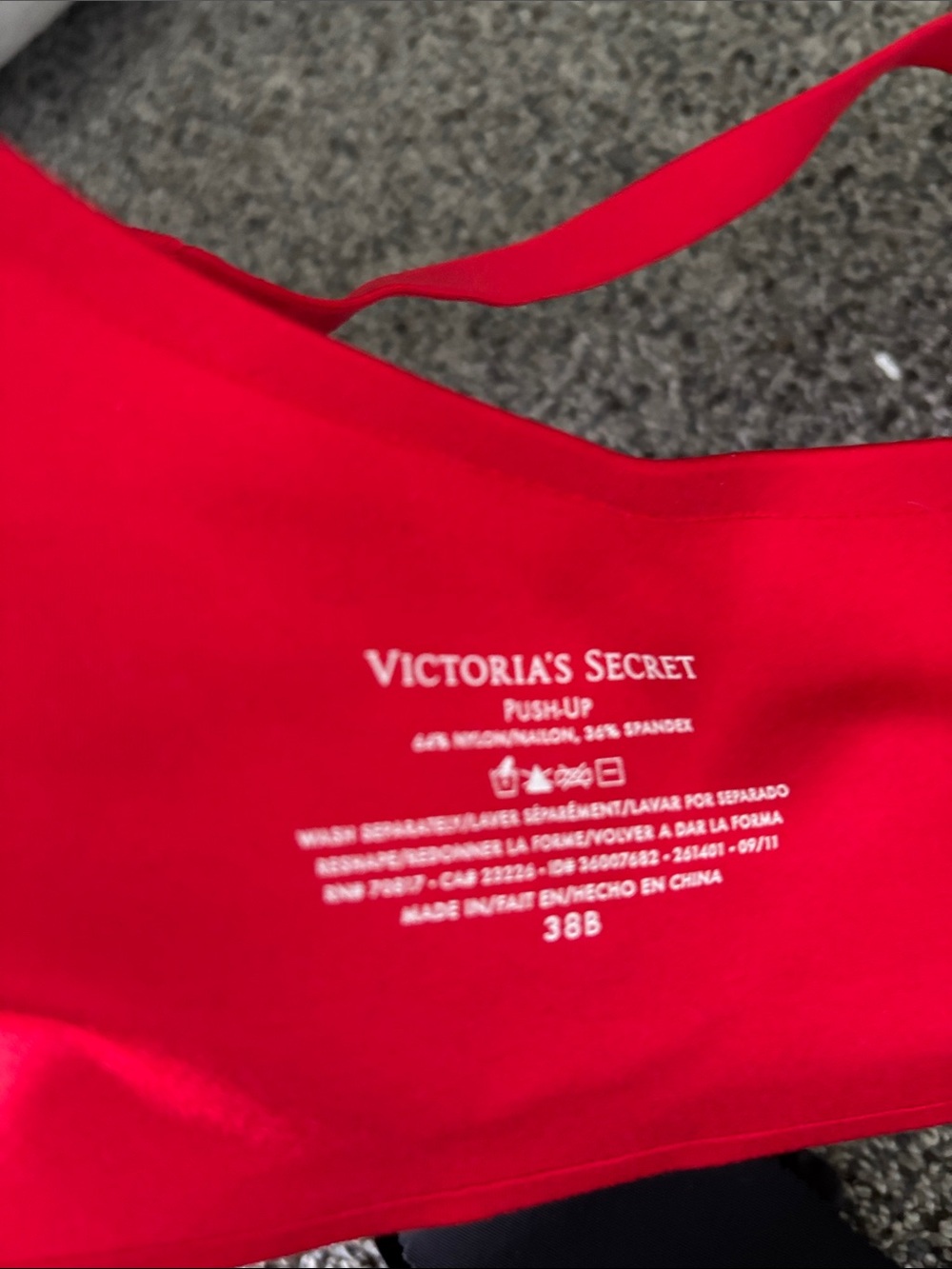 Victoria's Secret Red & Black Lace Push-Up Bra Trio - Picture 8 of 14